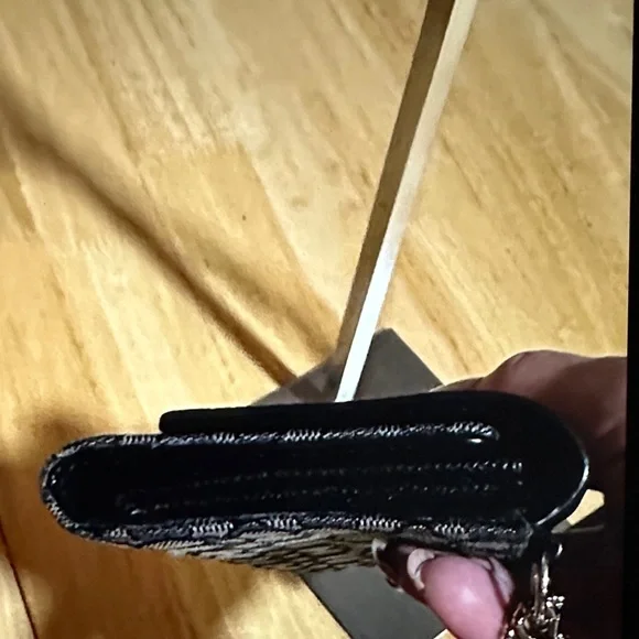 Coach Black Crossbody Bag with Signature Detail - Picture 3 of 6